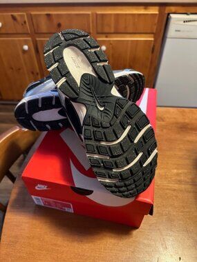 Nike Ladies VNR5 Running Shoes